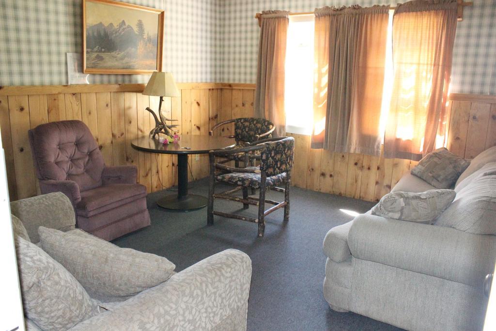 Twin Lakes Resort Μπρίτζπορτ Δωμάτιο φωτογραφία