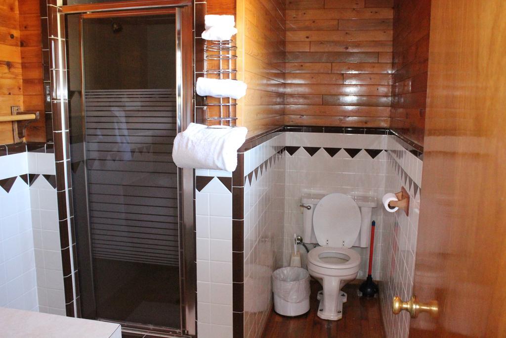 Twin Lakes Resort Μπρίτζπορτ Δωμάτιο φωτογραφία