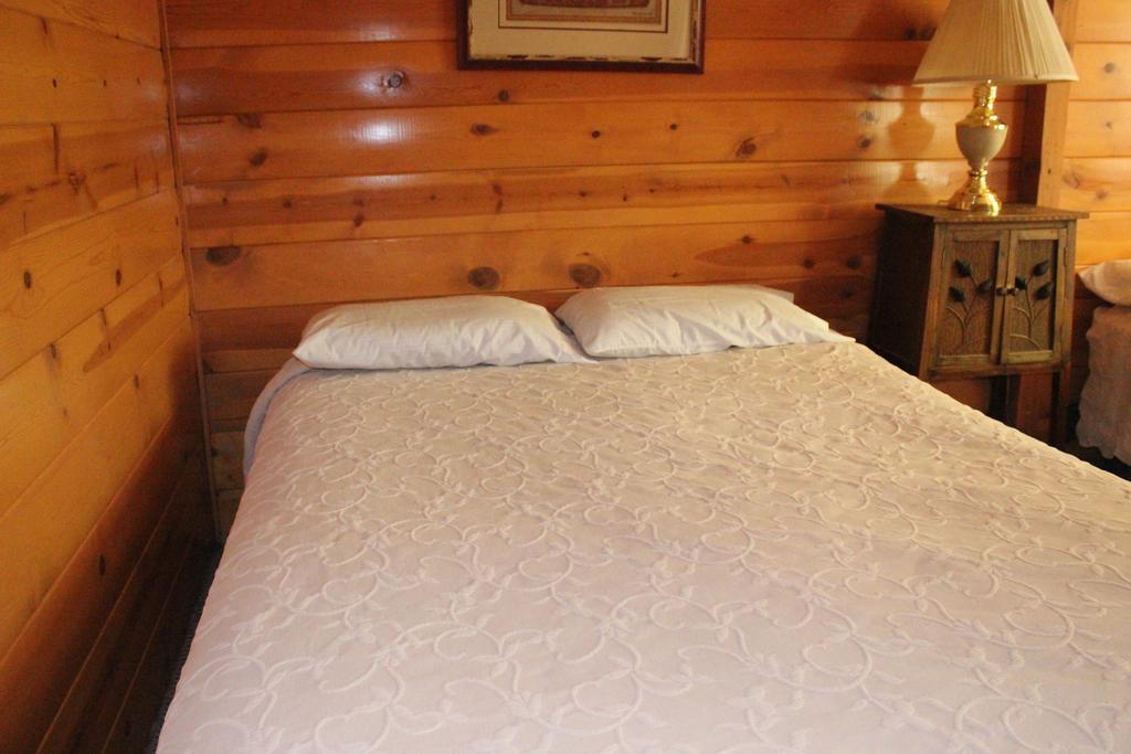 Twin Lakes Resort Μπρίτζπορτ Δωμάτιο φωτογραφία