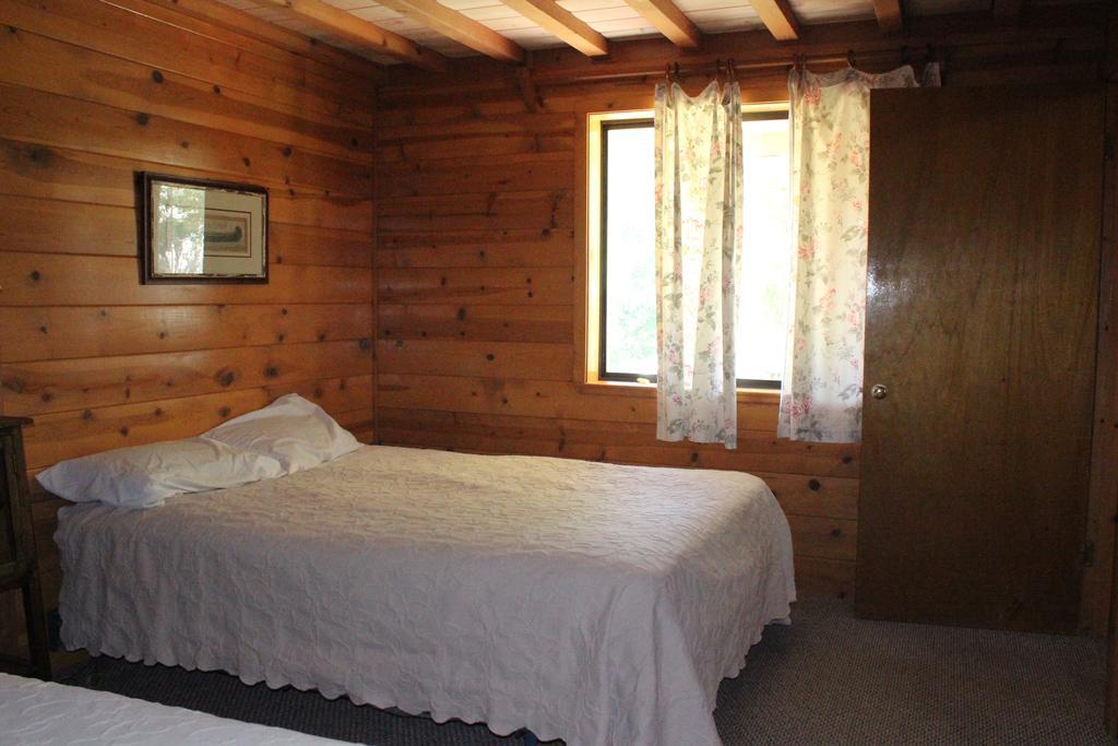 Twin Lakes Resort Μπρίτζπορτ Δωμάτιο φωτογραφία