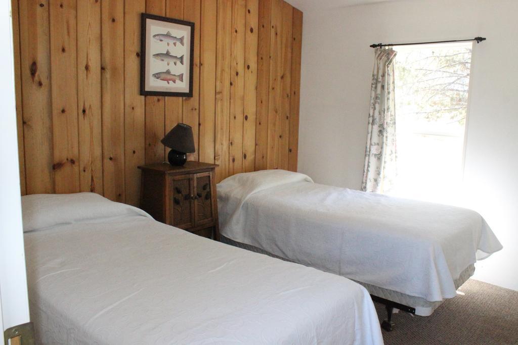 Twin Lakes Resort Μπρίτζπορτ Δωμάτιο φωτογραφία